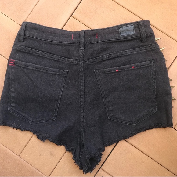 High waisted denim shorts with brass spikes - Picture 2 of 4